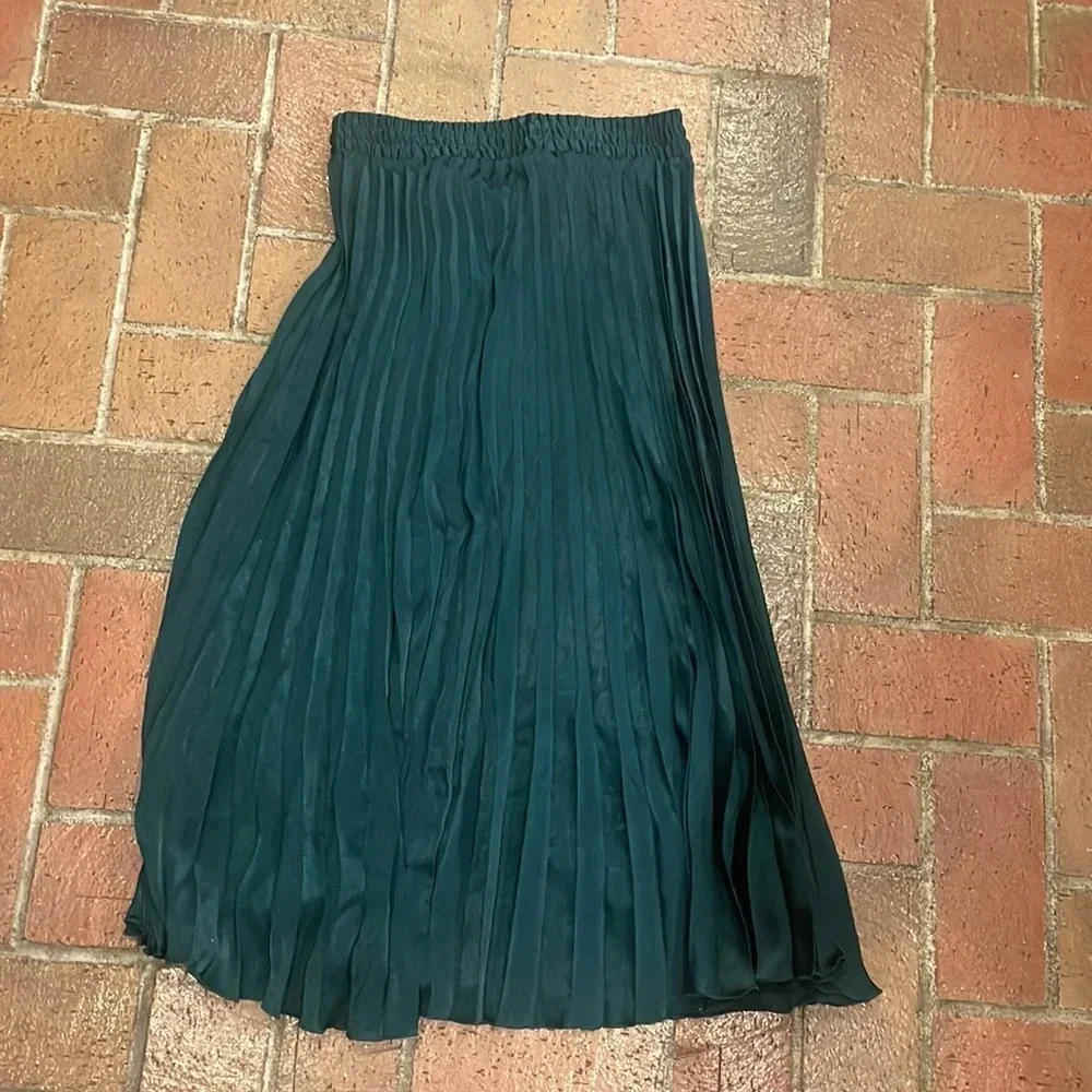 Green Emerald elastic waist Pleated Midi Skirt XS‎